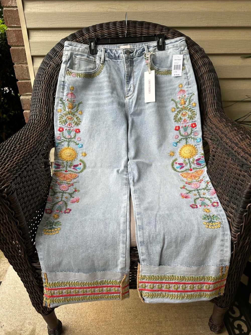 Driftwood Colette Straight Crop - Pocket Full of Sunshine 34x26